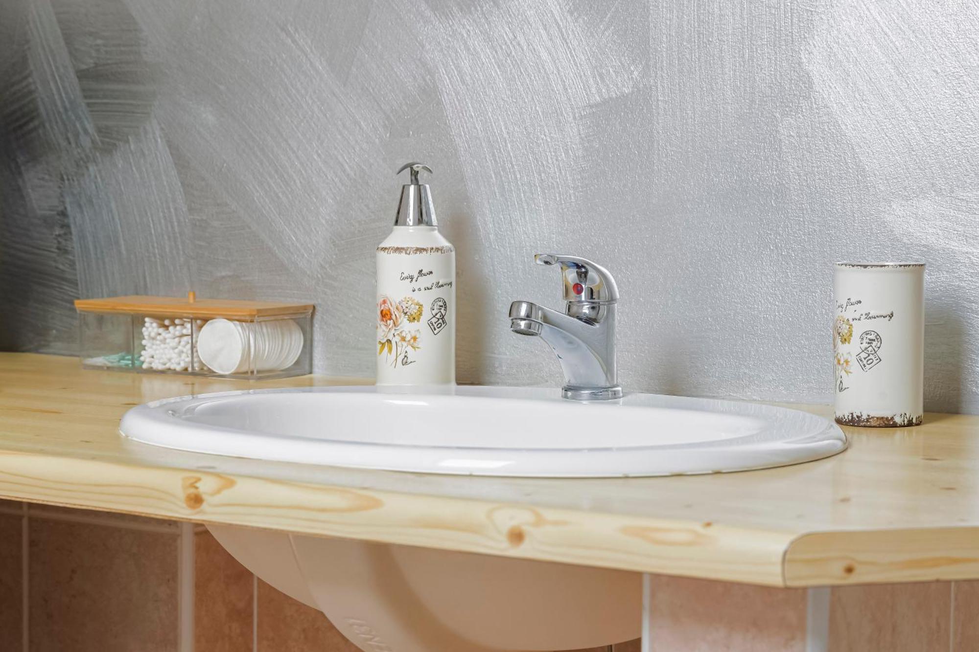 Guest House Kristi Tuchomerice Екстер'єр фото