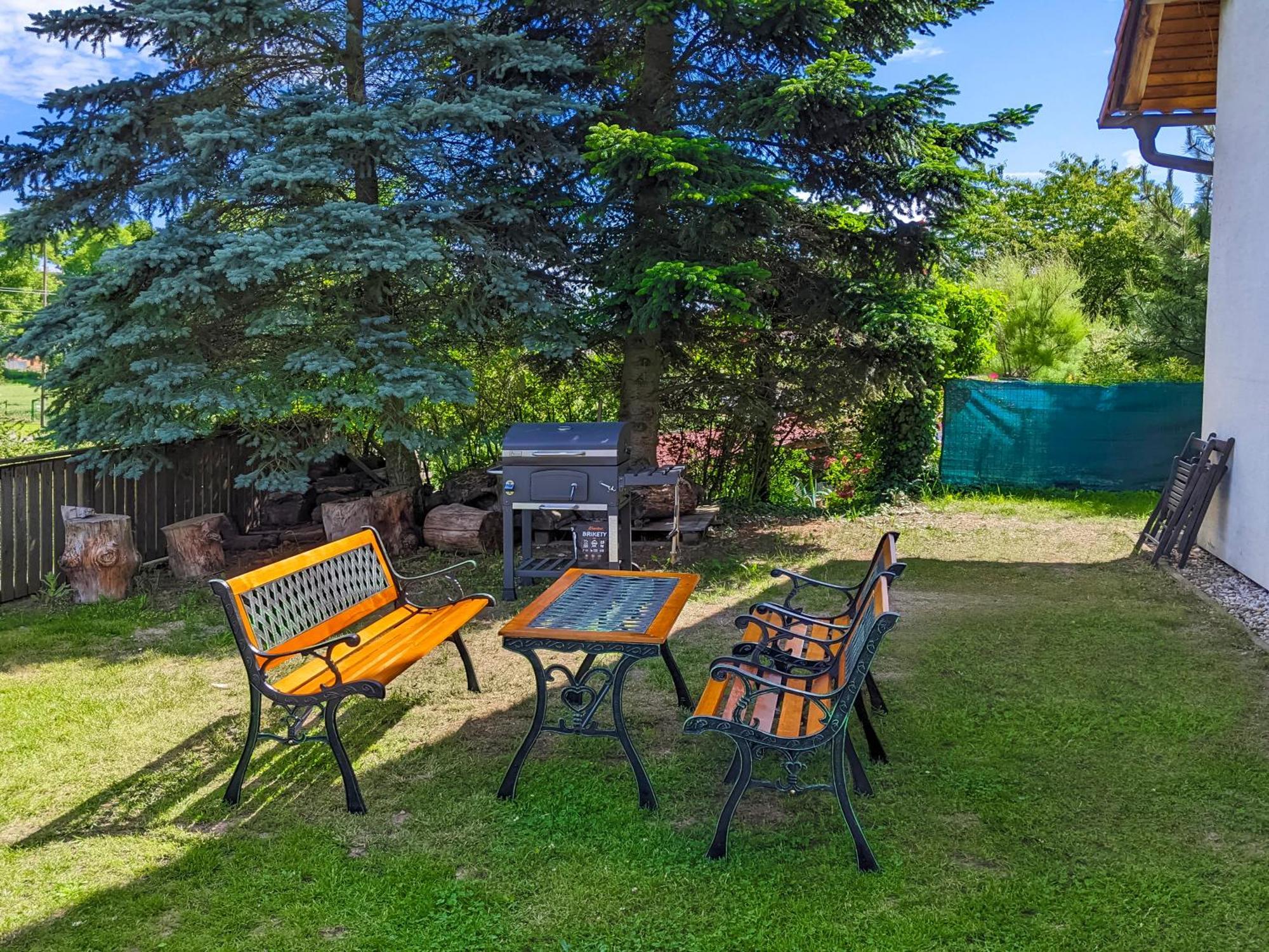 Guest House Kristi Tuchomerice Екстер'єр фото
